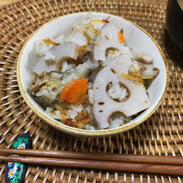 レンコンと生姜の炊き込みごはん