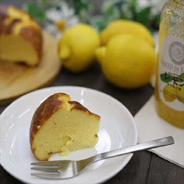 山田養蜂場のレモンはちみつ漬けでつくるカンタン炊飯器レモンチーズケーキ